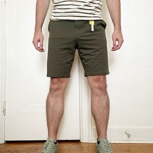 Swet Tailor Men’s 8” Everyday Chino Short Army Green Size 32 New